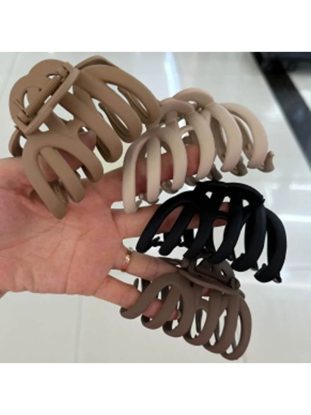 4 Pcs Large Octopus Hair Claw Clips for Thick Hair - Strong Grip, Non-Slip